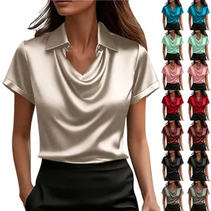 Farbvarianten für Damen Satinbluse mit Wasserfallausschnitt und kurzen Ärmeln.