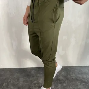 Pantaloni da jogging da uomo verde oliva slim fit con cerniera laterale alla caviglia