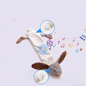 Durevole gioco per cani sonoro in peluche a forma di pelle di coniglio per mordere.