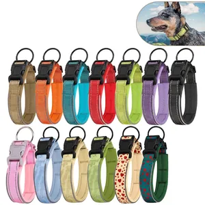 Collier Réfléchissant pour Chien Rembourré Réglable Robuste pour Chiens Moyens et Grands Sécurité Nocturne Camouflage Motif Cœur Entraînement