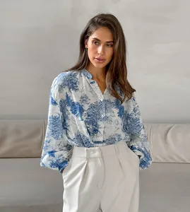 Elegant Chinese style stand collar printed shirt with stylish lantern sleeves.