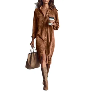 Robe chemise élégante en velours côtelé marron à manches longues avec revers et boutons pour femme