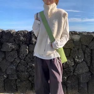 Gilet en maille bouclée à col montant et boutons de style coréen pour l'automne-hiver