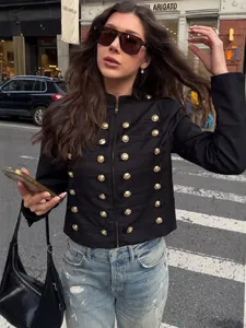 Veste militaire noire chic avec boutons dorés et col montant pour femme