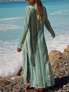 Abito lungo a righe all'uncinetto bohémien copricostume da spiaggia per le vacanze