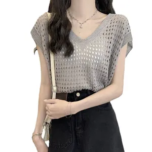 Chaleco de punto calado con cuello en V para mujer, top corto de verano para protección solar.