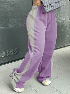 Modische Damen-Sweathose mit weitem Bein und lila-grauem Color-Block-Design für Freizeit