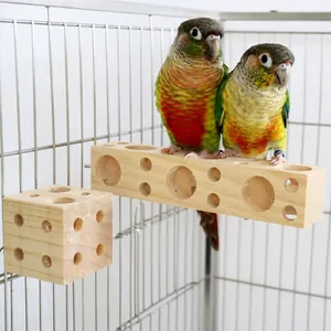 Sitzstange aus Naturholz und Kauspielzeug-Würfel für kleine und mittlere Papageien