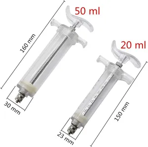 Detailansicht von 20-ml- und 50-ml-Vogelfütterungsspritzen mit genauen Maßangaben.