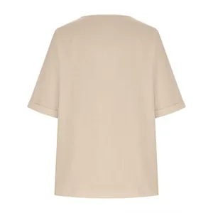 Vista posteriore di una blusa casual da donna in cotone e lino beige