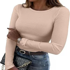 T-shirt élégant pour femmes, coupe ajustée, manches longues en maille côtelée et col rond classique