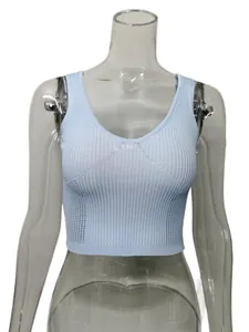 Canotta corta in maglia a coste azzurra con vestibilità slim e scollo a U alla moda