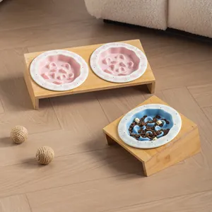 Ciotola in ceramica per alimentazione lenta con supporto in bambù per animali