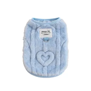 Chaleco de felpa azul para mascotas con diseño de corazón y anillo D