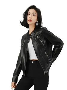 Elegante giacca da moto in ecopelle nera da donna vestibilità slim con dettagli in zip