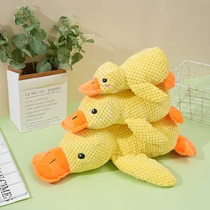 Drei gelbe, strukturierte Plüsch-Enten-Quietscchspielzeuge für Hunde, langlebiges Spielzeug