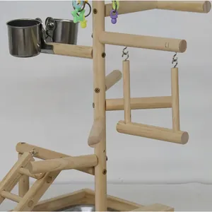 Gimnasio de madera natural para pájaros con columpio, escalera y cuencos acero