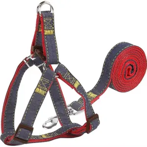Juego de arnés y correa para perro en mezclilla azul con ribete rojo y metal resistente