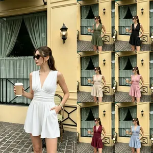 Damen Einteiler mit tiefem V-Ausschnitt Ärmellos Sommer Lässig Hohe Taille Plissiert Weites Bein Jumpsuit Einfarbig Shorts