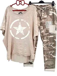 Women's casual two-piece set with star print T-shirt and camouflage pants