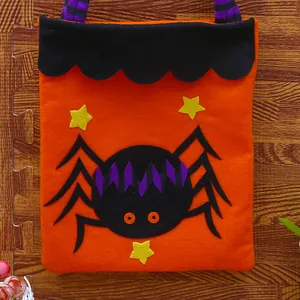 Halloween non-woven candy bag with black spider and stars, perfect for kids' gifts