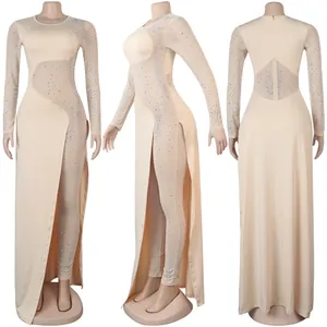 Dettaglio dell'abito lungo beige con strass e maglia trasparente da tre angolazioni