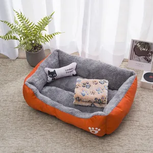 Cuccia rettangolare in peluche per cani piccoli e gatti in arancione e grigio