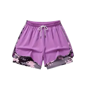 Pantaloncini sportivi a doppio strato viola da donna con coulisse e motivo pixel