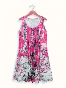 Abito da spiaggia estivo senza maniche rosa tie-dye con silhouette fluida per donna