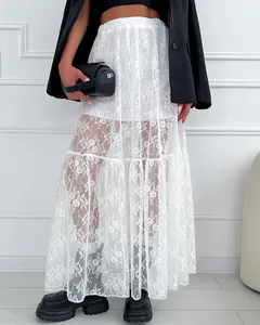 Jupe longue trapèze élégante en dentelle florale blanche transparente ajourée