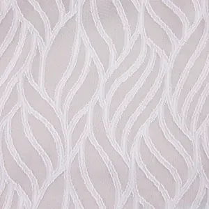 Nahaufnahme des strukturierten Jacquard-Stoffmusters für ein elegantes Frühlingskleid