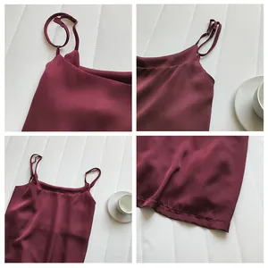 Elegante canotta in raso bordeaux con spalline sottili regolabili in viste multi-angolari.