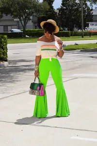 Pantalones acampanados de cintura alta verde neón con dobladillo de volantes sexy