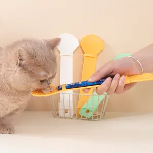 Cuillère d'alimentation ergonomique pour friandises liquides et pâtées pour chats