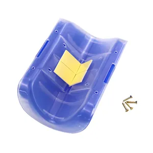 Toelettatore Automatico per Gatti da Parete Spazzola Massaggiante ad Angolo in Plastica per la Rimozione dei Peli