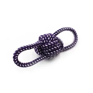 Juguete trenzado de cuerda de algodón violeta y blanco para perro con dos lazos dentales.