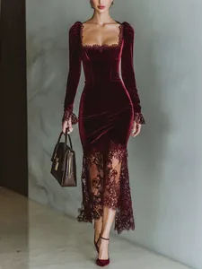 Elegant burgundy velvet dress with lace trim and square neckline for formal banquets