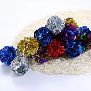Set de bolas de papel metálico arrugado de colores para juguetes de gatos y diversión