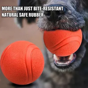 Duurzame oranje massief natuurrubberen bal voor honden om te kauwen en te trainen