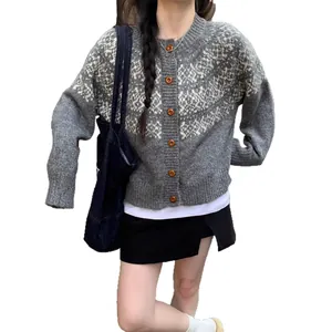 Gilet en maille jacquard Fair Isle confortable avec col rond et boutons devant
