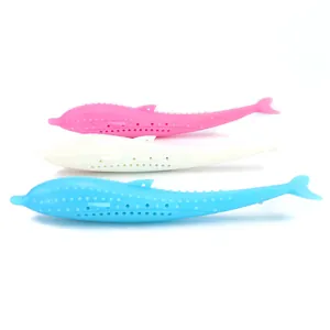 Giochi per gatti in silicone a forma di delfino, rosa, bianco e blu.