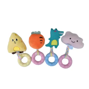 Collezione di giocattoli di peluche sonori per animali con anelli da dentizione colorati