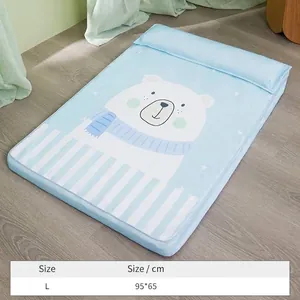 Waschbare Kühlmatte für Haustiere im Sommer mit Bärenprint und Kissen, 95x65cm L