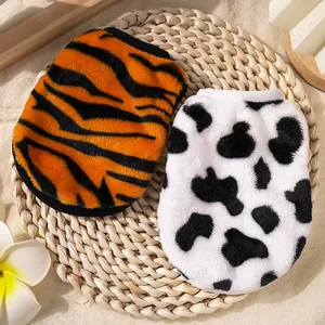 Chalecos gruesos de forro polar para mascotas con patrones de tigre y vaca para perros