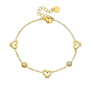 Eleganter vergoldeter Edelstahl Herz Armband mit funkelnden Kristallen für Damen
