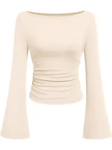 Beige slim-fit T-shirt met lange mouwen, boothals, uitlopende mouwen en geplooide taille