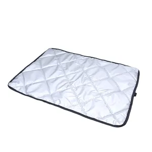 Alfombrilla impermeable acolchada plateada para perros y gatos protección contra humedad