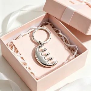 Minimalist Stainless Steel Comb Keychain Unique Creative Small Ornament For Backpack Purse Silver Polish Metal Key Ring Gift