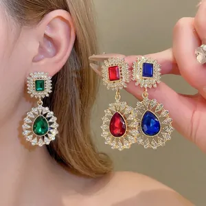 Vintage Palace Style Alloy Rhinestone Water Drop Pendant Earrings Gold Plated Luxury Waterdrop Earrings For Banquet Women
