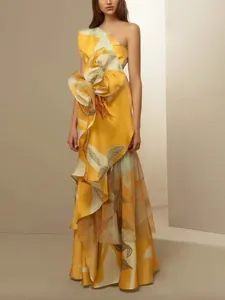 Elegant yellow one-shoulder maxi dress with vintage leaf print and 3D ruffle detail